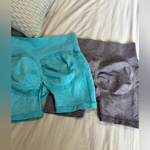SHEIN GYM SHORTS SET OF 2